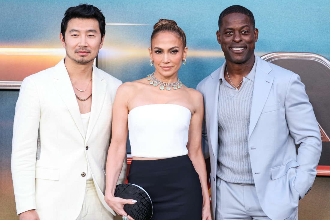 Sterling K. Brown is going viral for being pretty shady to Jennifer Lopez